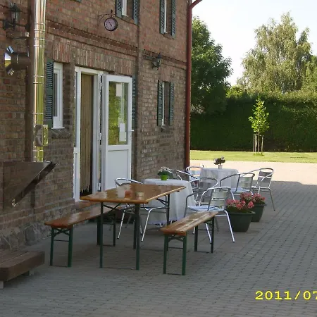 Bed & Breakfast Gross Methling 3*