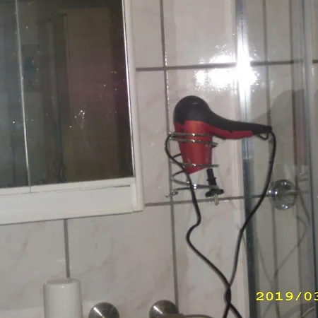 Gross Methling לינה וארוחת בוקר Dargun